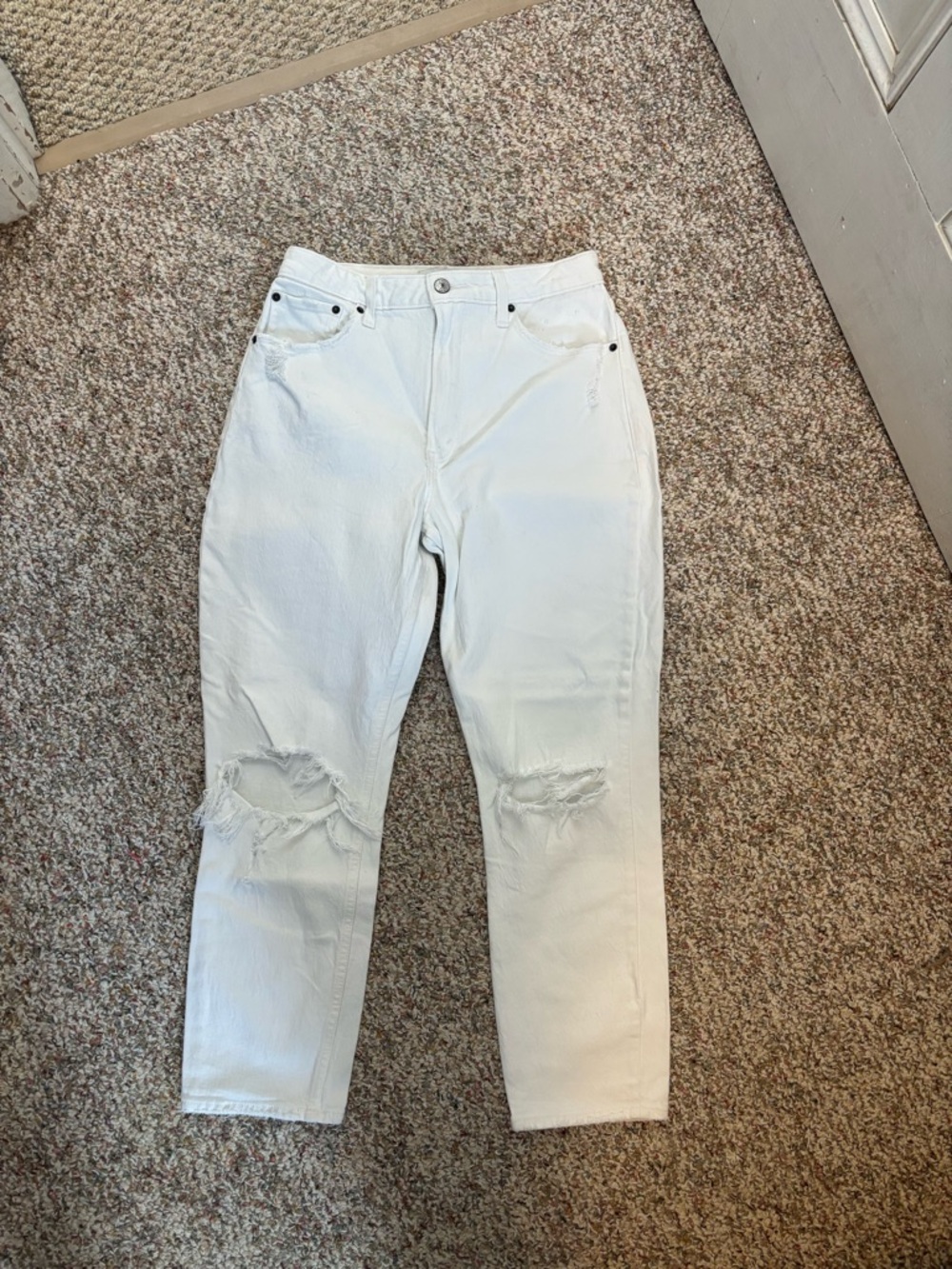 Abercrombie & Fitch White Slim Straight Jeans with Knee Distress